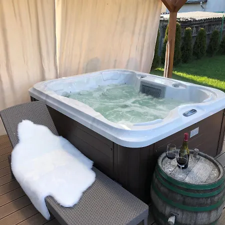 Liptov Kasandra Willa *