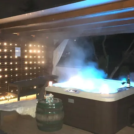 Willa Liptov Kasandra